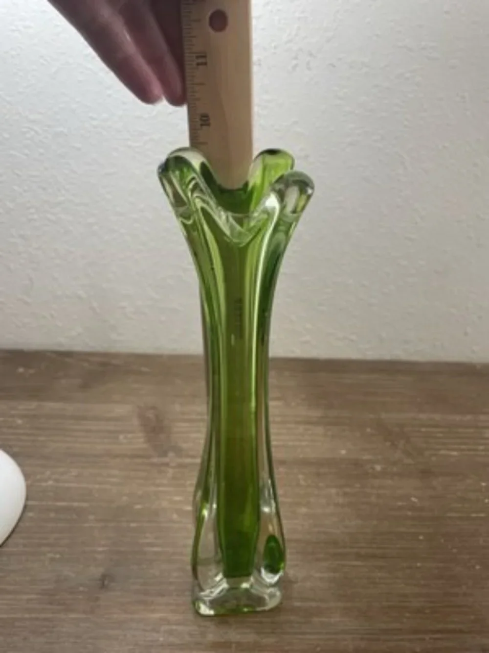 Vintage Green 4-Finger Swung Stretch Art Glass Vase MCM Retro Bud Chic Square